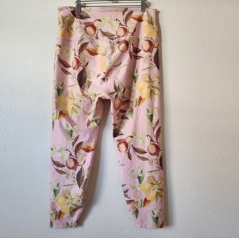 Beyond Yoga Hi Rise Pink Lemon Fruit Printed Leggings 2X - Picture 3 of 7